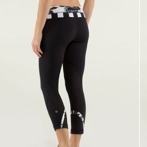 Lululemon Run: Inspire Crop II (4)